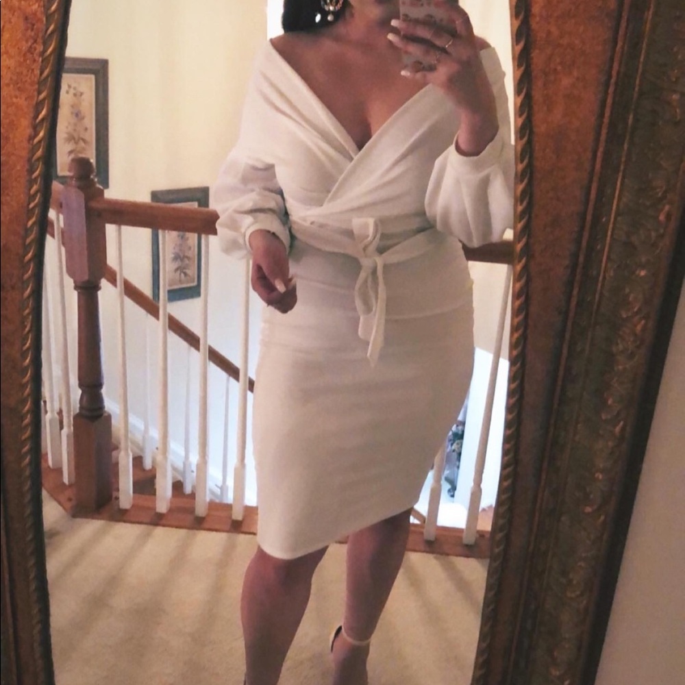 Boohoo white stretch bodycon dress